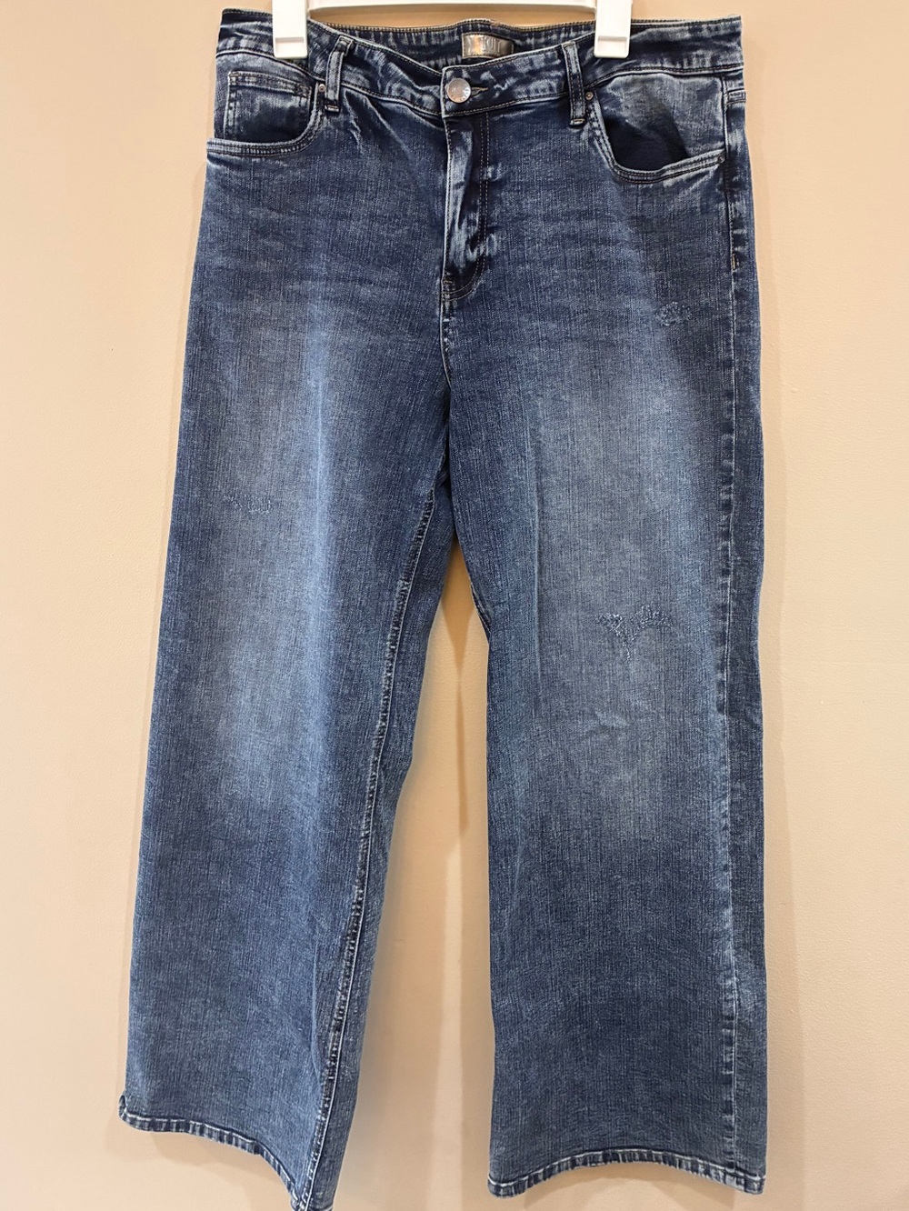 Kut from the Kloth Wide Leg Jeans in Medium Wash Blue